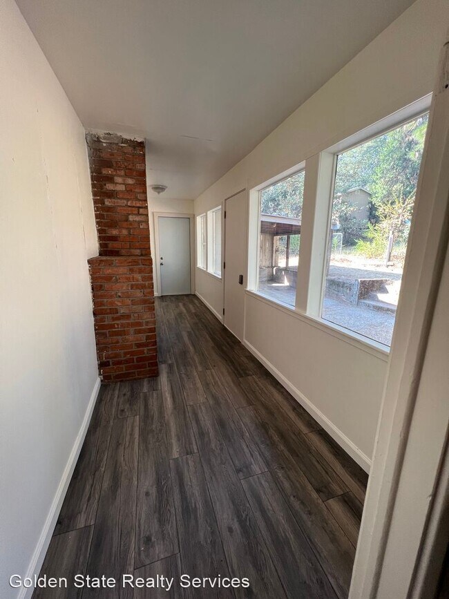 Building Photo - 3 br, 1 bath House - 17939 Lake Arthur Rd