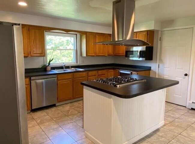 Foto del edificio - 1009 Beechwood Ln