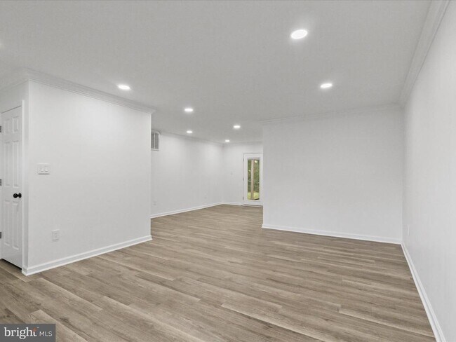 Foto del edificio - 804 W Nettle Tree Rd