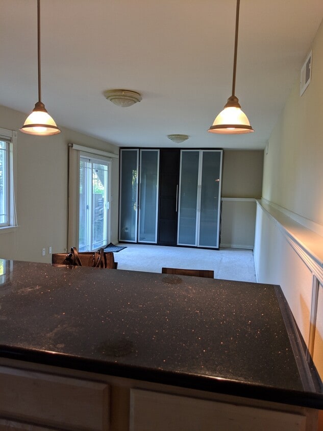 Building Photo - 27881 Baker Ln