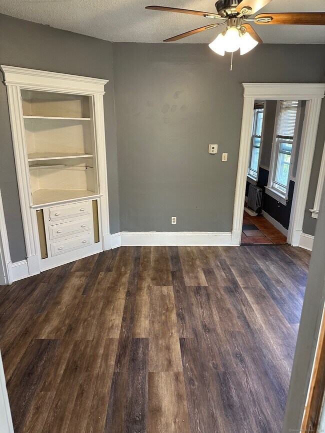 Foto del edificio - 2 Westland St