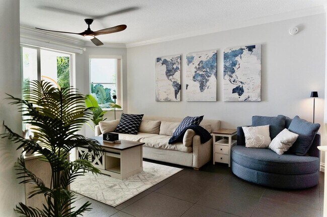 Foto del edificio - 815 NW Flagler Ave