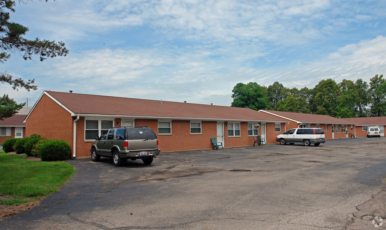 Building Photo - 909 W Main St