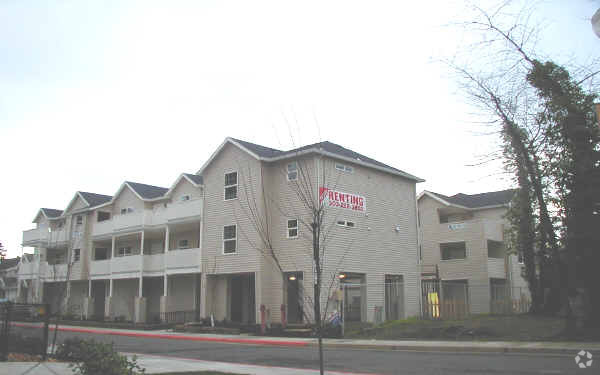 Primary Photo - Cansler West Apartments