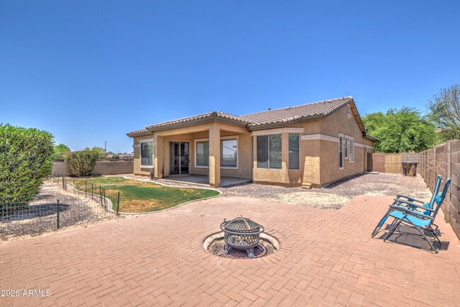 Foto del edificio - 18431 E Celtic Mnr Dr