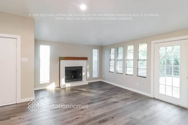 Building Photo - 380 Alpine Dr