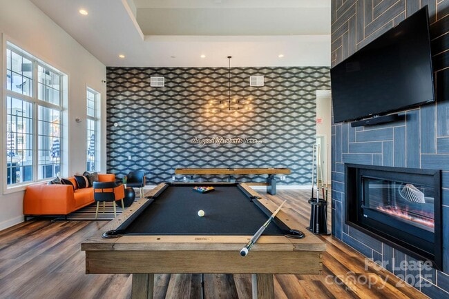 Foto del edificio - 12509 Crown Park Ct