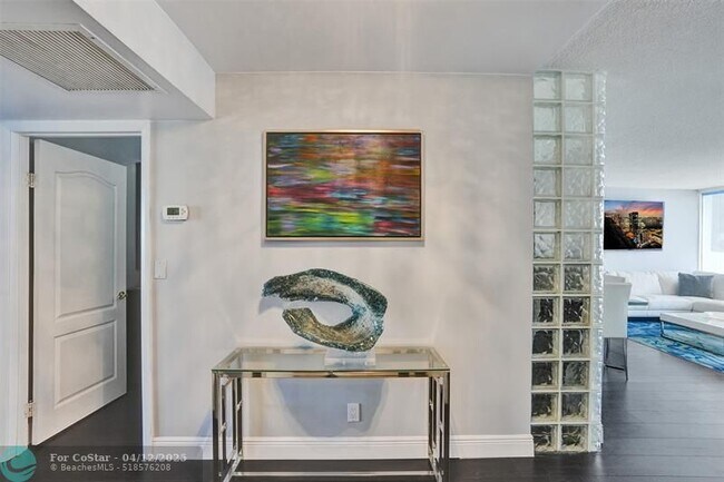 Building Photo - 4280 Galt Ocean Dr