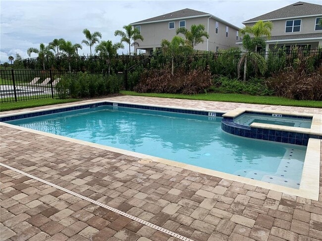 Foto del edificio - 7754 Westland Dr