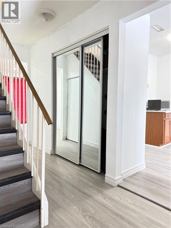 Building Photo - 121 Morgan Ave