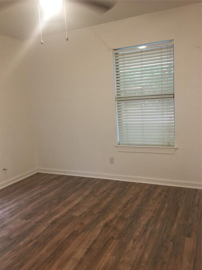 Foto del edificio - 6804 Suena Dr