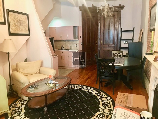 Foto del edificio - 2048 Madison Ave