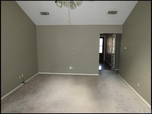 Building Photo - 504 Shadow Ridge Dr