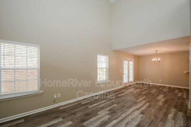 Foto del edificio - 6017 Herston Rd