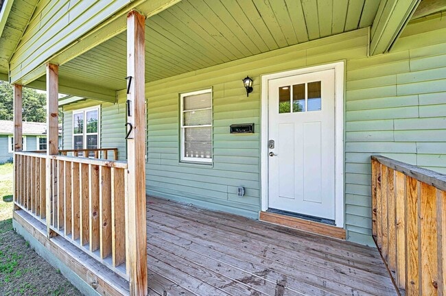 Building Photo - Newly remodeled 4BD 2BA home in Waco