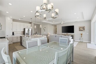 Building Photo - 11964 Molto Dr