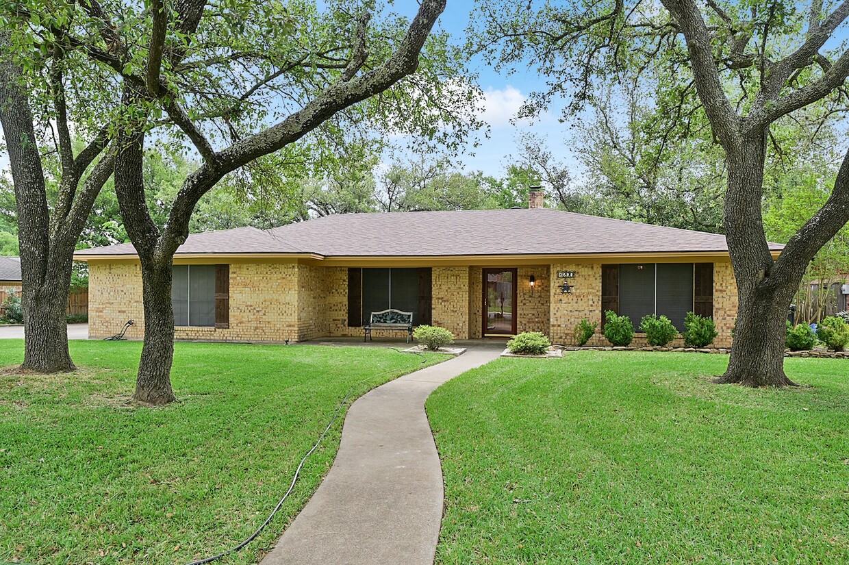 1200 Guadalupe Drive - House for Rent in College Station, TX ...