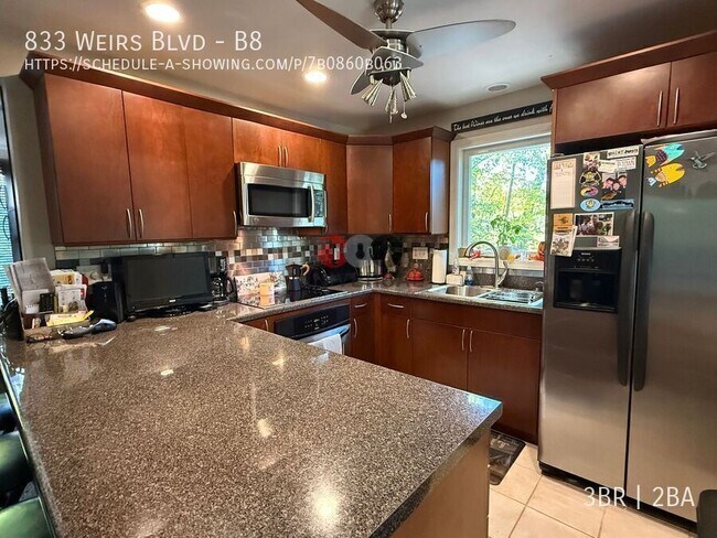 Foto del edificio - 833 Weirs Blvd