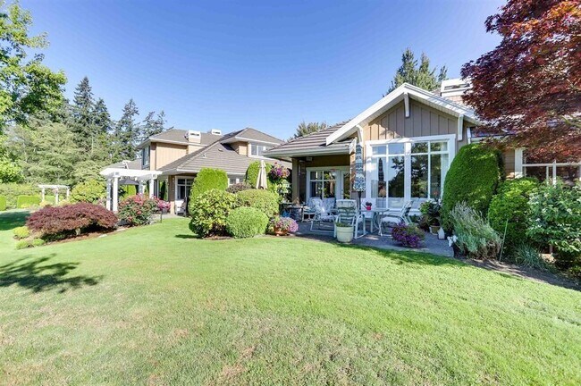 Photo du bâtiment - 18088 8 Ave