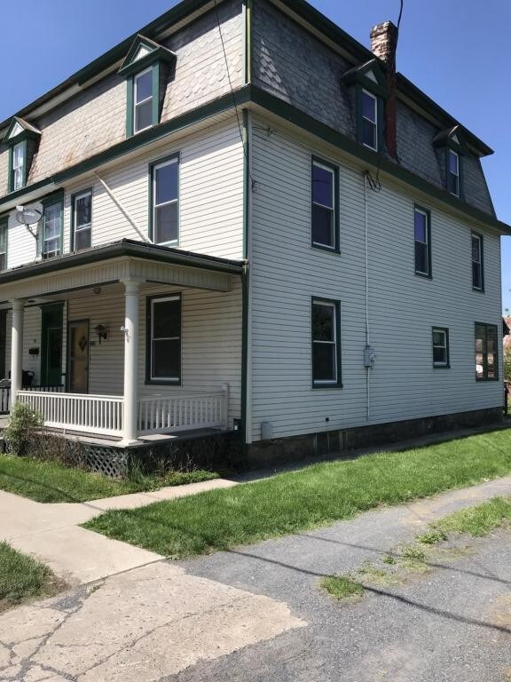 Building Photo - 313 S. 4th St.