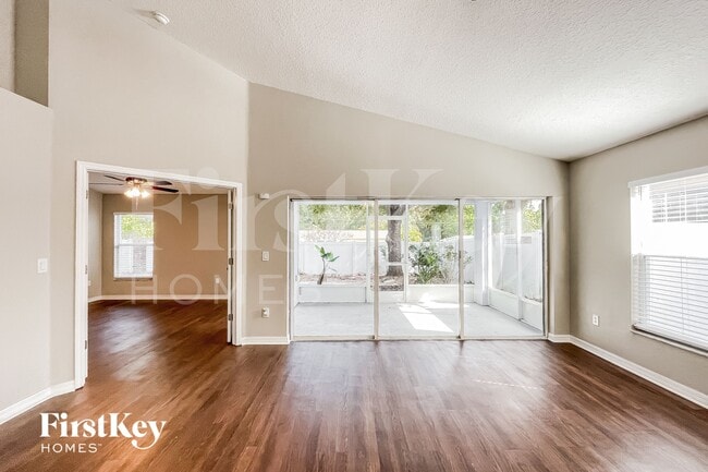 Building Photo - 2162 Brandon Park Cir