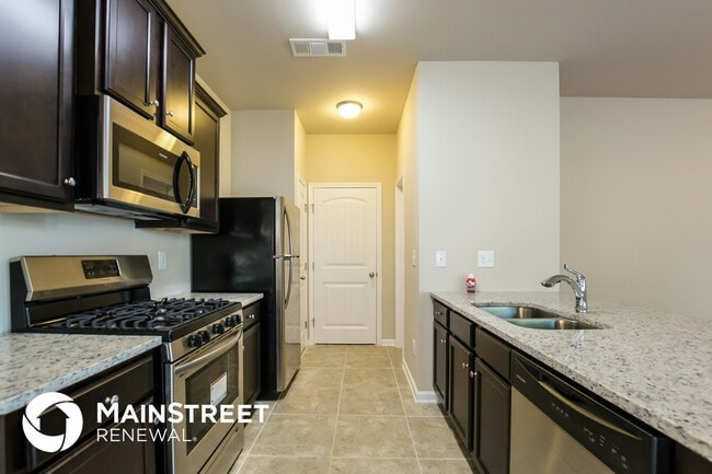 Building Photo - 209 Comet Ct