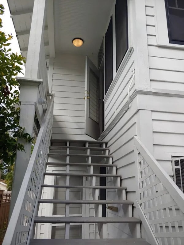 Building Photo - 1075 16th Ave N