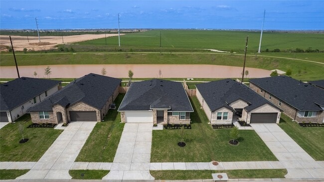 Foto del edificio - 3827 Pierce Pl Ln