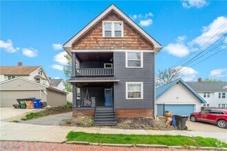 Building Photo - 4360 W 45th St