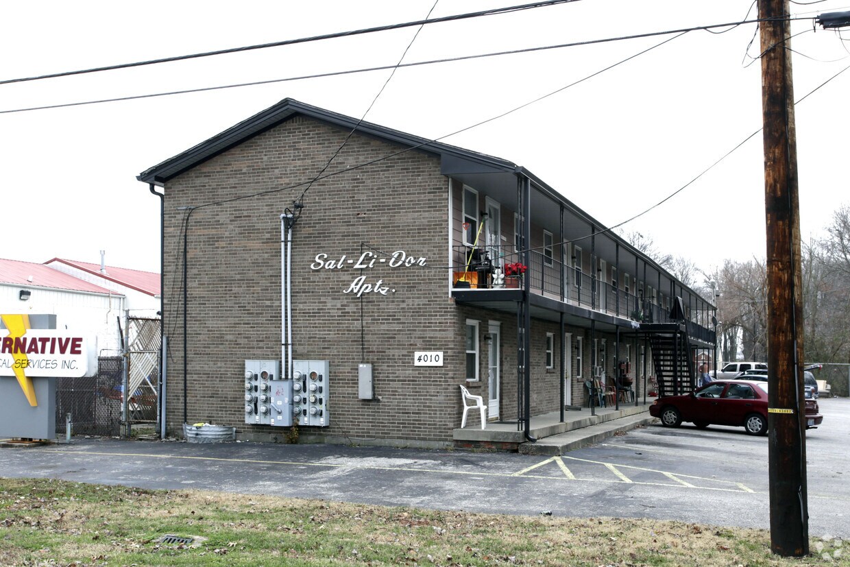 Primary Photo - Sal Li Dor Apartments
