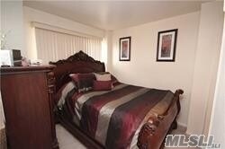 Foto del edificio - 172-70 Highland Ave