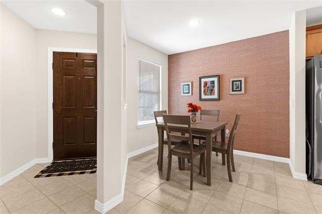 Foto del edificio - 825 Hidden Eddy Dr