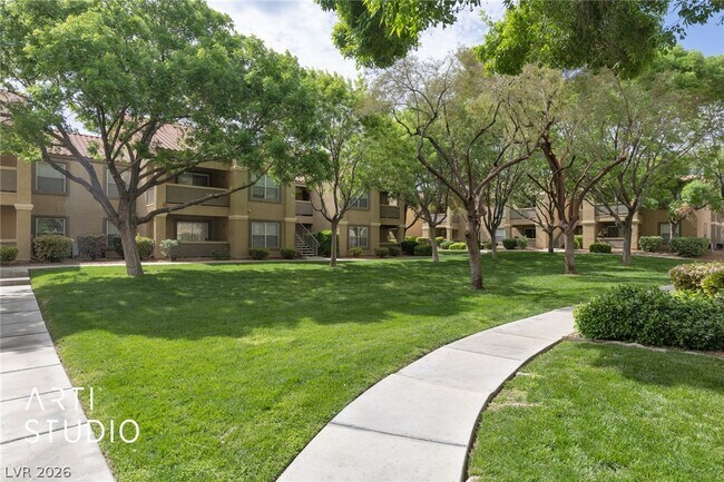 Foto del edificio - 2300 E Silverado Ranch Blvd