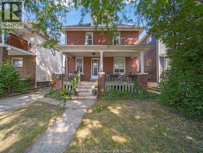 Building Photo - 758 Pierre Ave