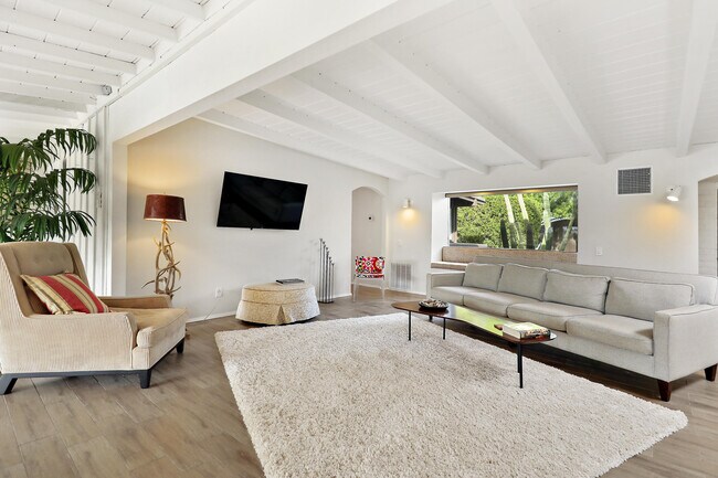 Foto del edificio - 261 Cordoba Way