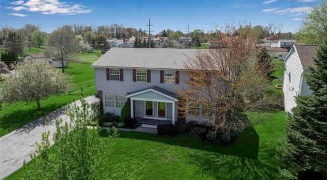 Building Photo - 26 Rushford Ln