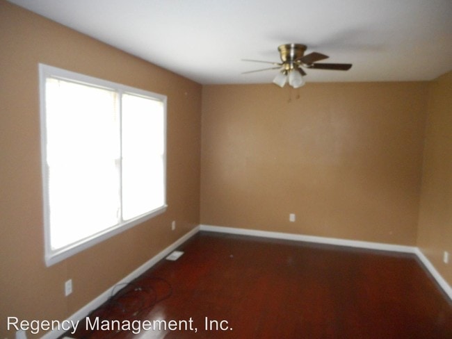 Building Photo - 3 br, 1.5 bath House - 115 Deerfield