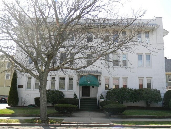 Building Photo - 152 Elmgrove Ave