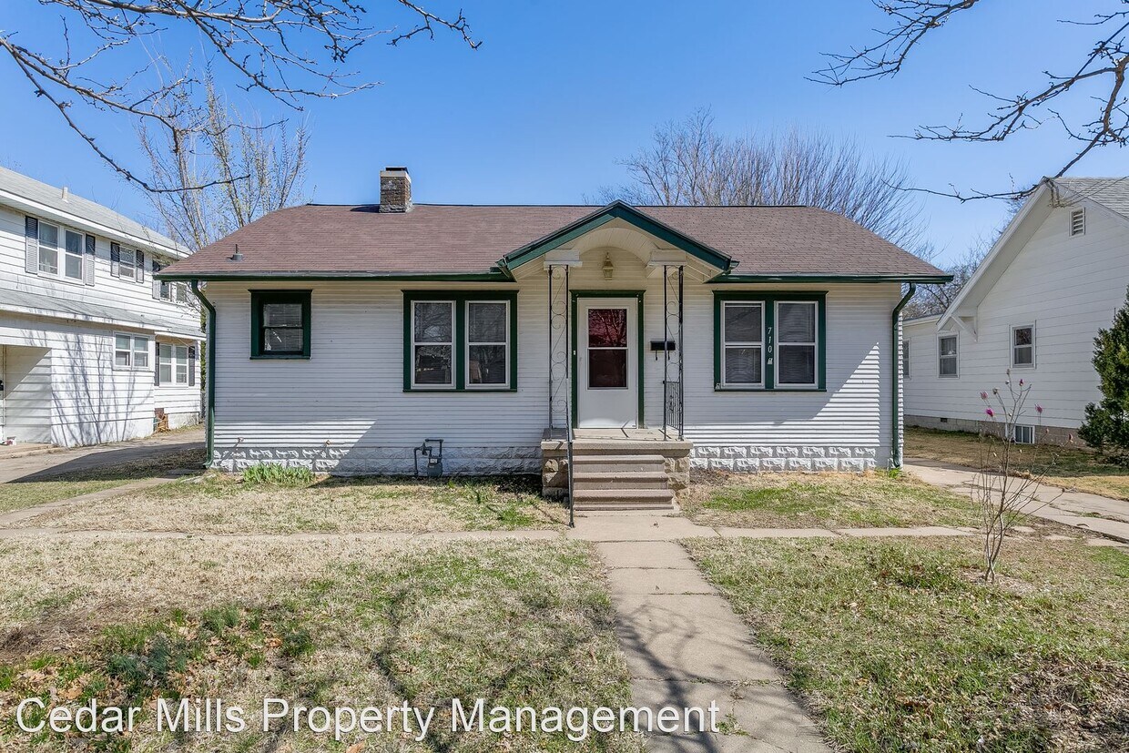 Primary Photo - 2 br, 1 bath House - 710 S Green