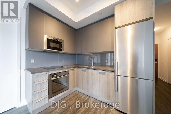 Building Photo - 25 Selby St