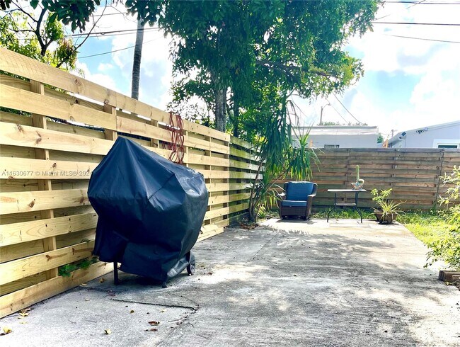 Foto del edificio - 1311 N 68th Terrace