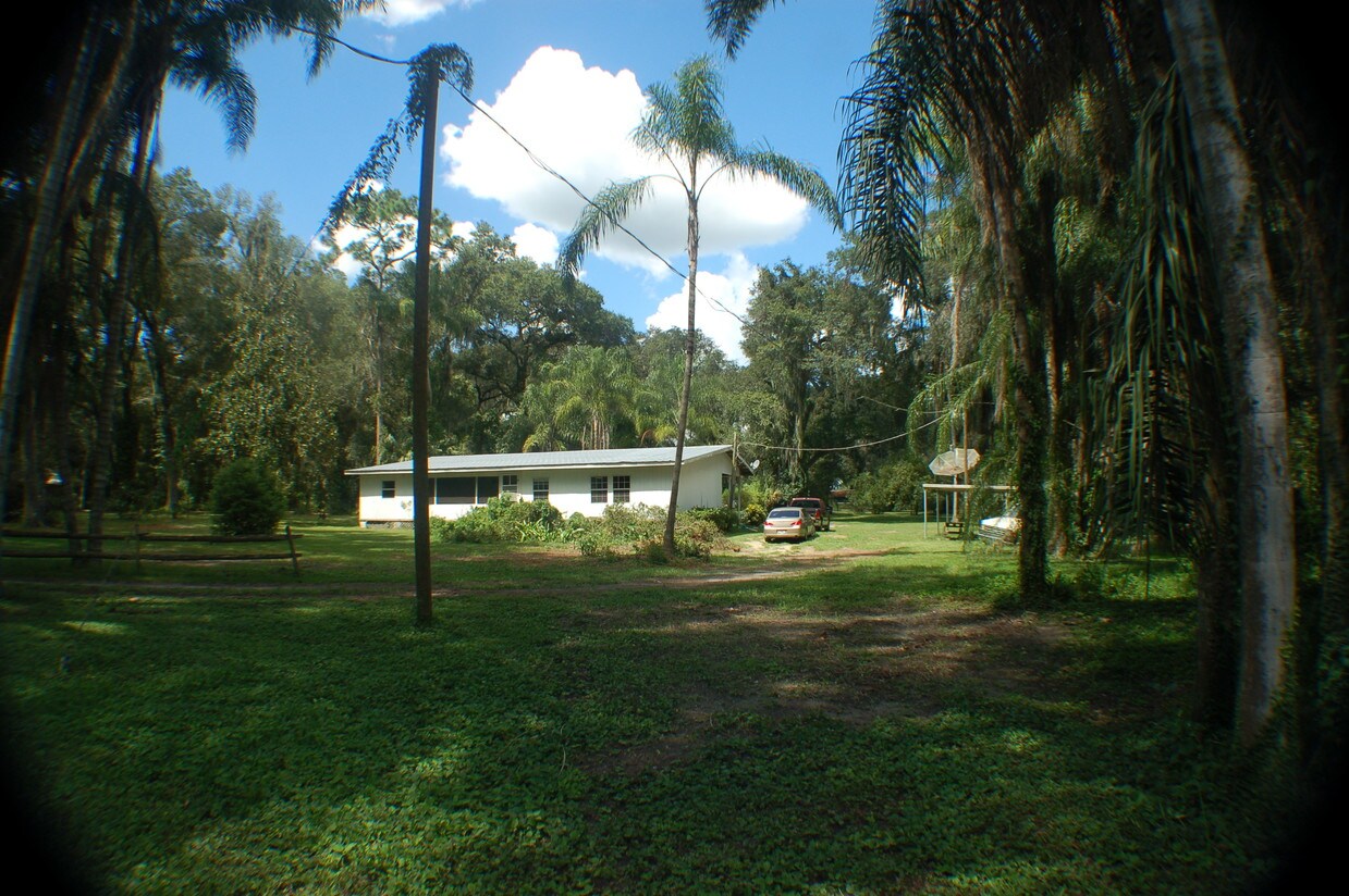 Primary Photo - 608 S Taylor Rd