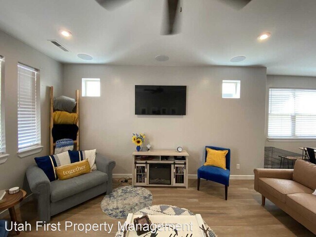 Building Photo - 3 br, 2.5 bath House - 756 W Scarlet Hill Dr