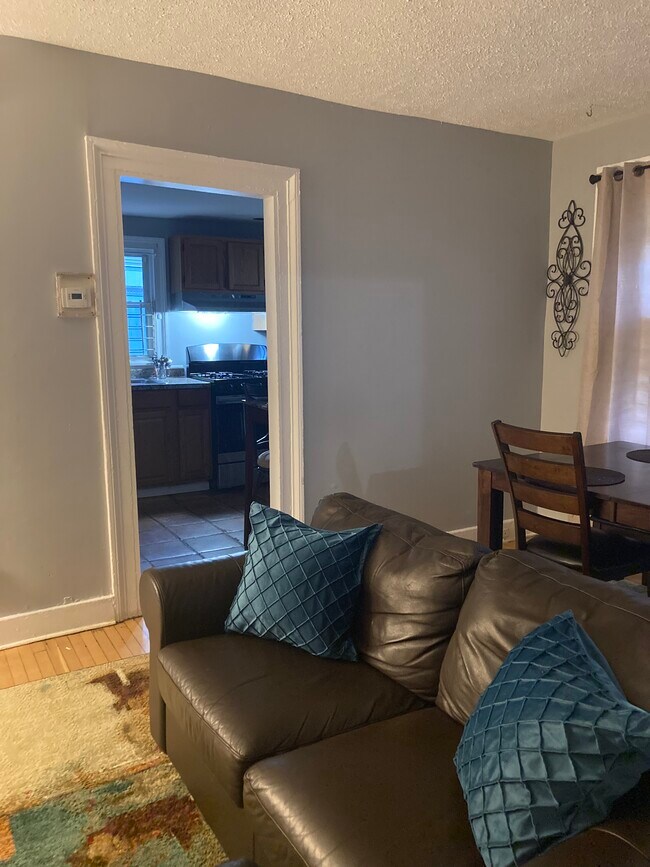 Foto del edificio - 73 Edgewood Ave