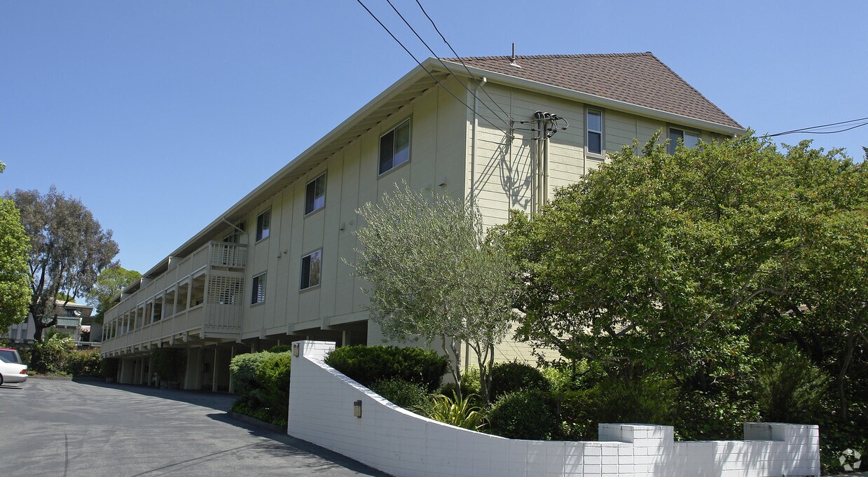 Foto del edificio - 660 Moraga Rd