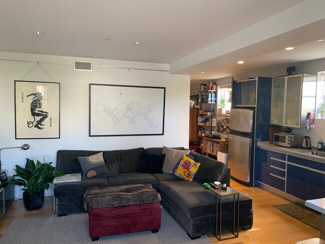 Living room and hallway - 780 Dolores St