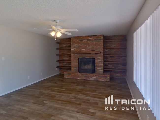 Building Photo - 2303 W Summit Place Chandler AZ
