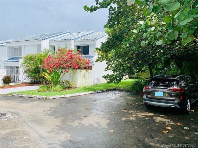 Building Photo - 10201 SW 89th St
