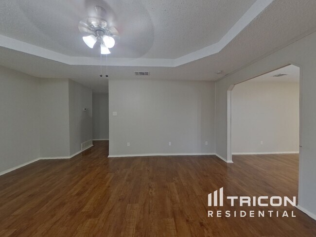 Foto del edificio - 6219 Autumn Springs Ct