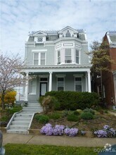 Building Photo - 1513 Porter St